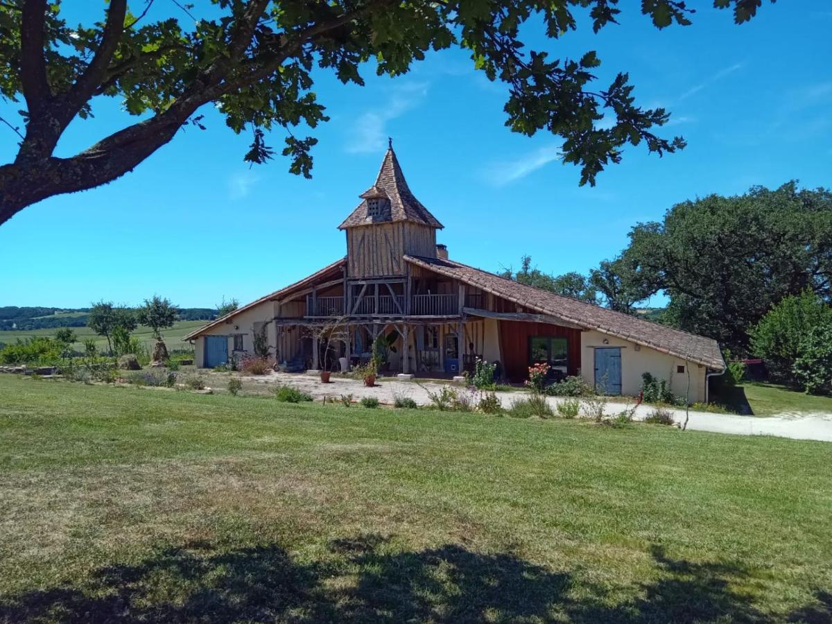 Ferme Ahoco Chambre D'Hotes Residence D'Artistes Lavit Dış mekan fotoğraf